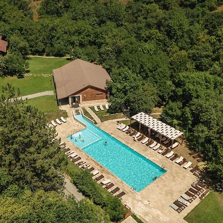 Apricot Aghveran Resort エクステリア 写真