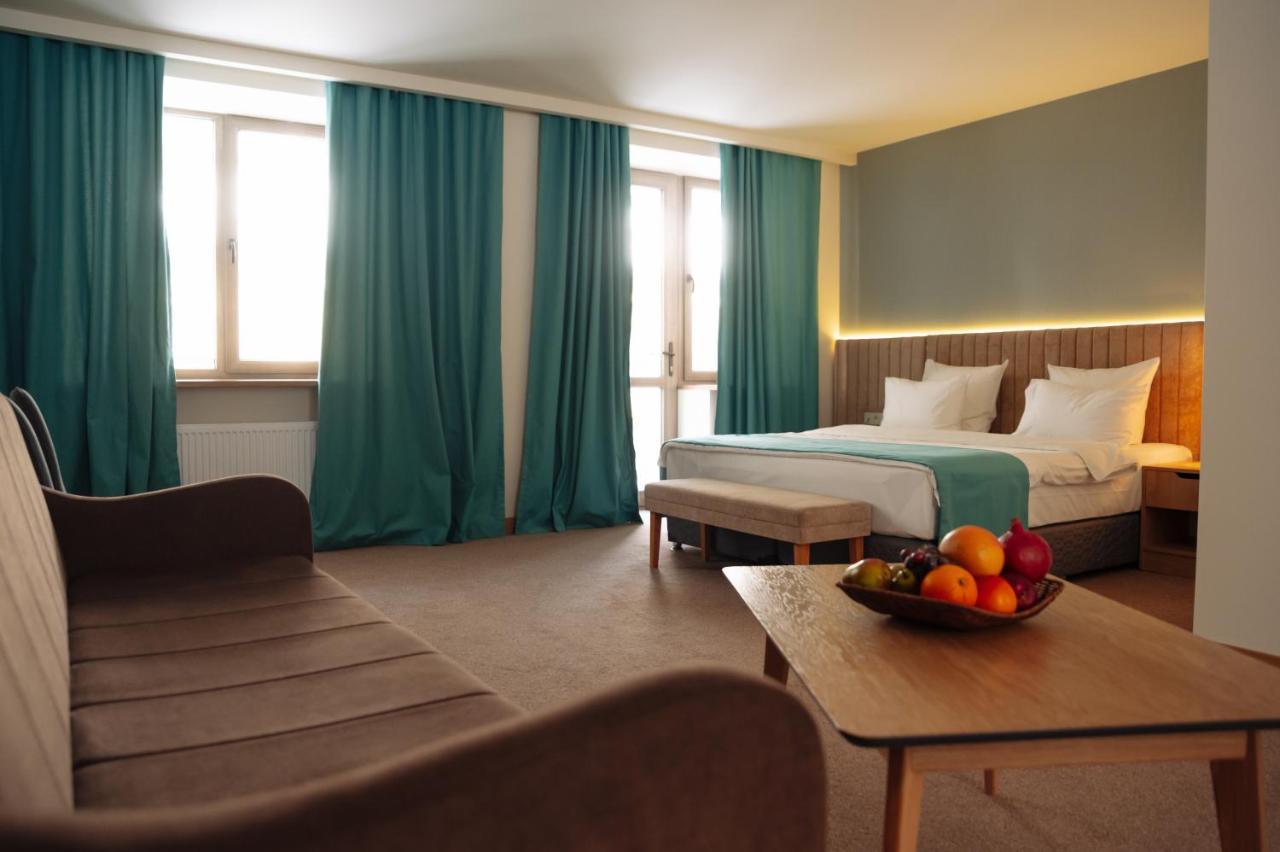 Apricot Aghveran Resort エクステリア 写真