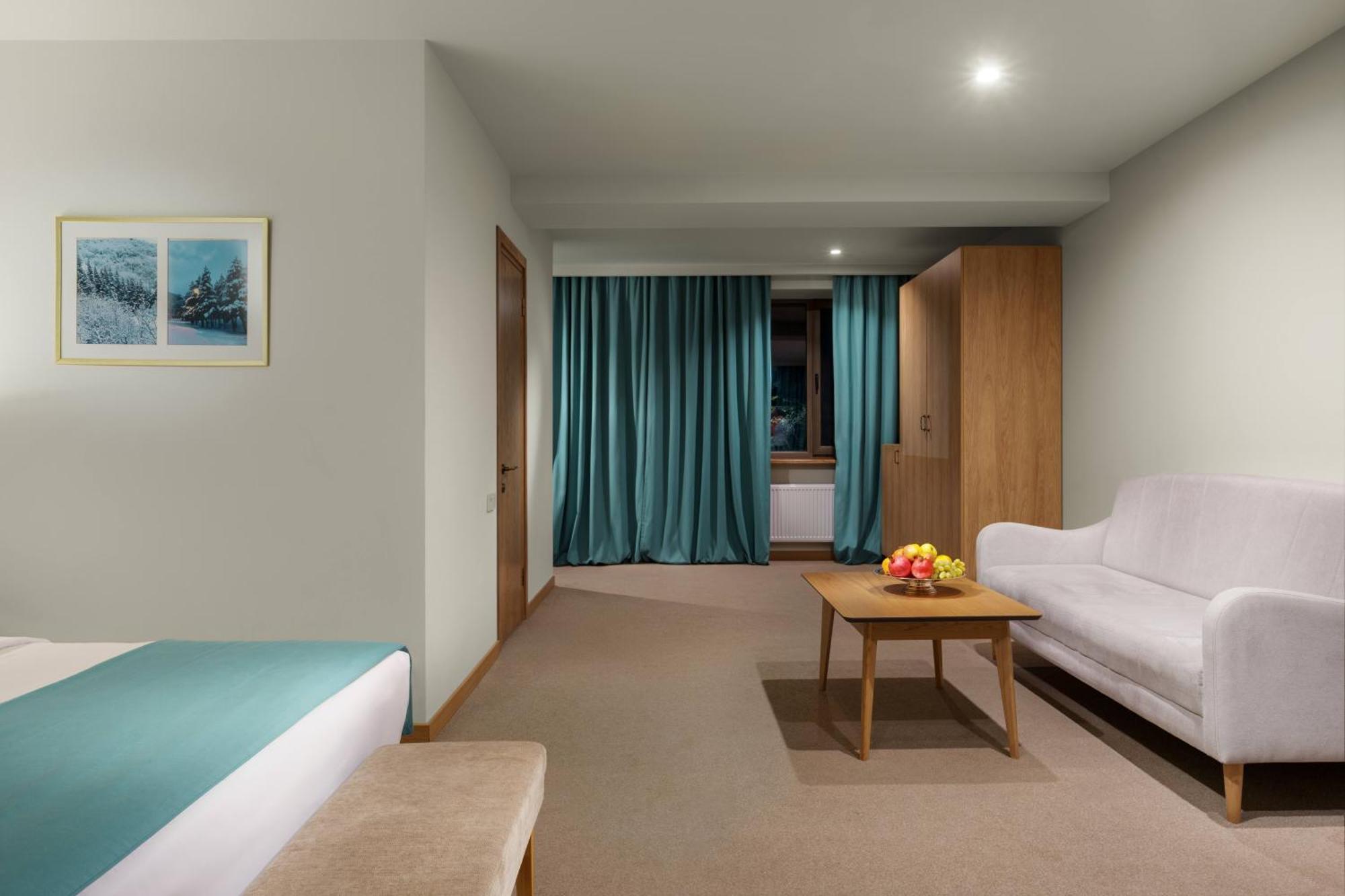 Apricot Aghveran Resort エクステリア 写真