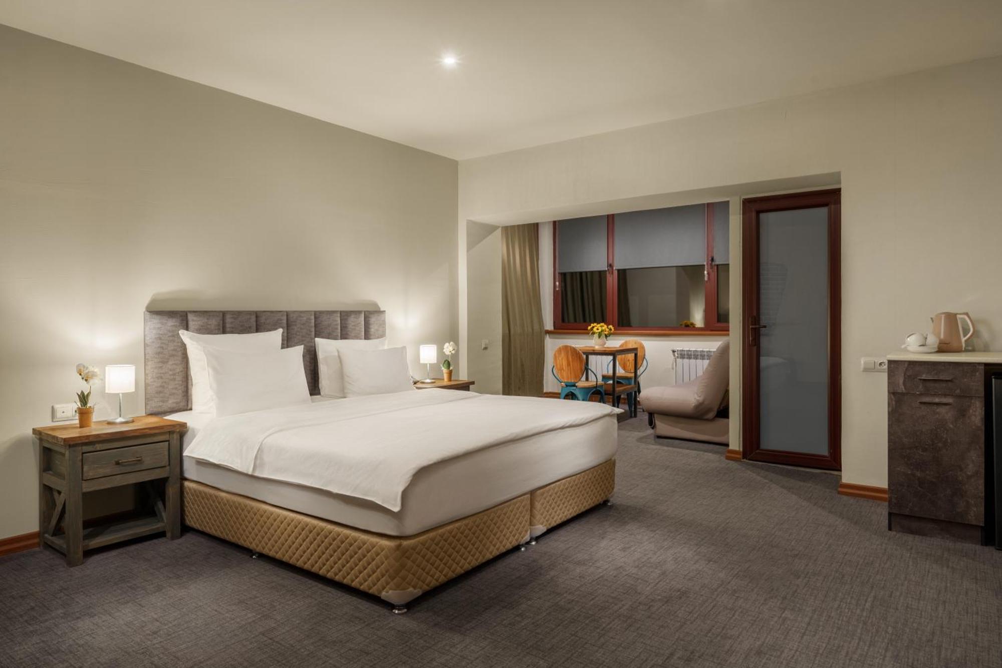 Apricot Aghveran Resort エクステリア 写真