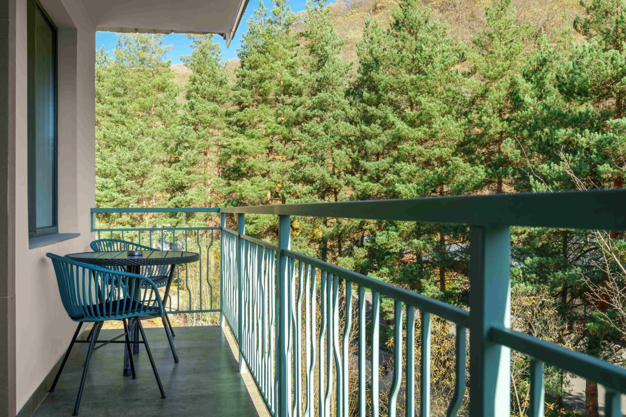 Apricot Aghveran Resort エクステリア 写真