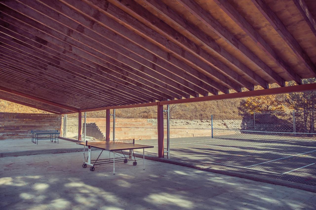 Apricot Aghveran Resort エクステリア 写真