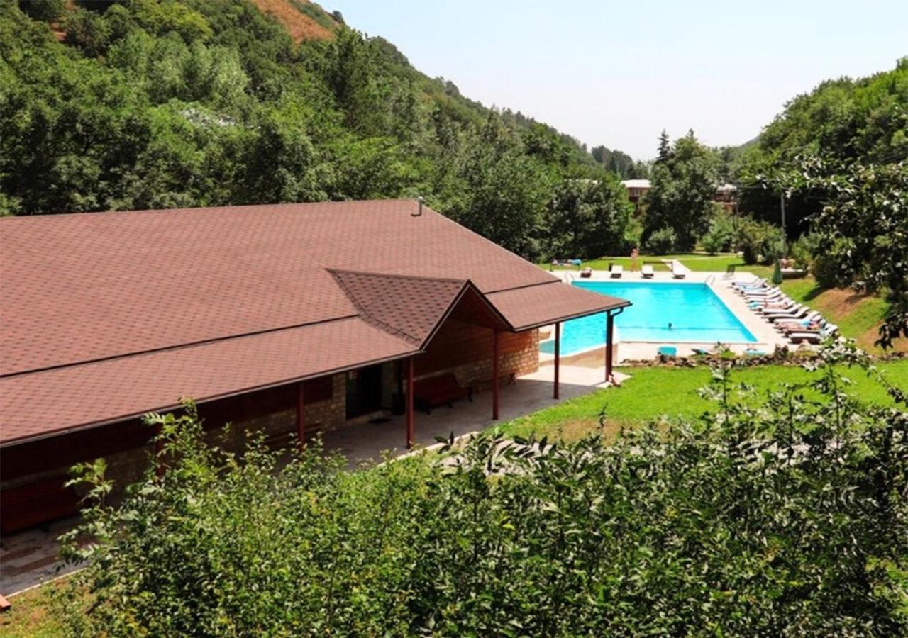 Apricot Aghveran Resort エクステリア 写真